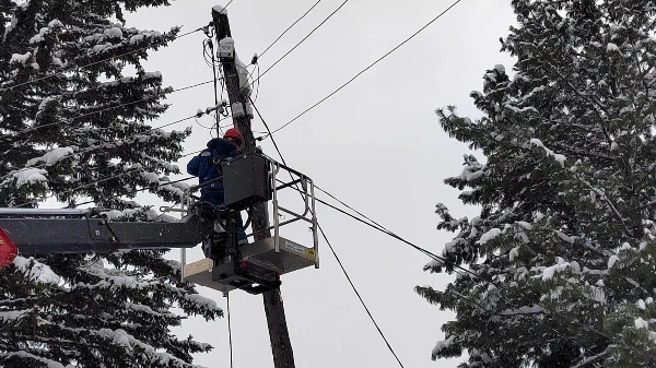 Сотрудники АО «Витимэнерго» подключили многоквартирные дома, переведённые на электрообогрев